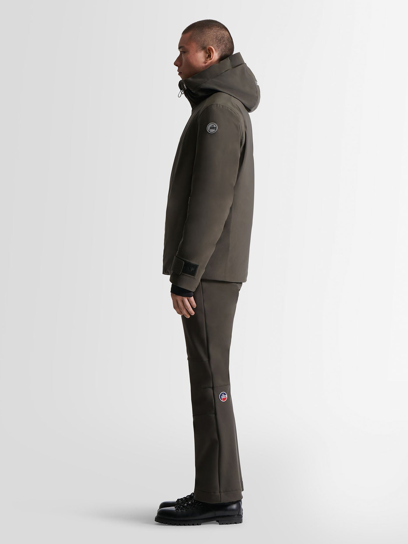 VESTE EMRIS