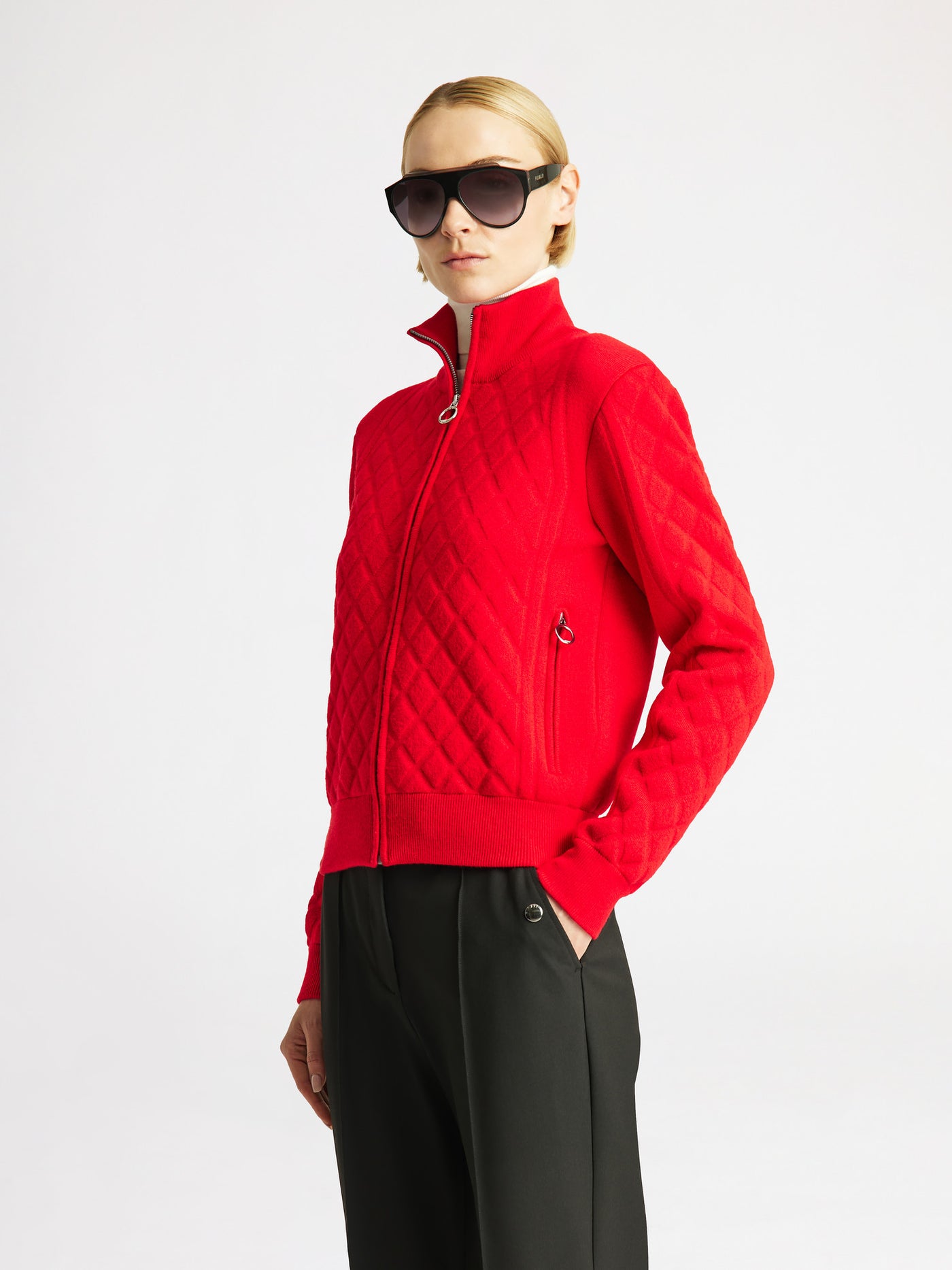 PULL NURIA