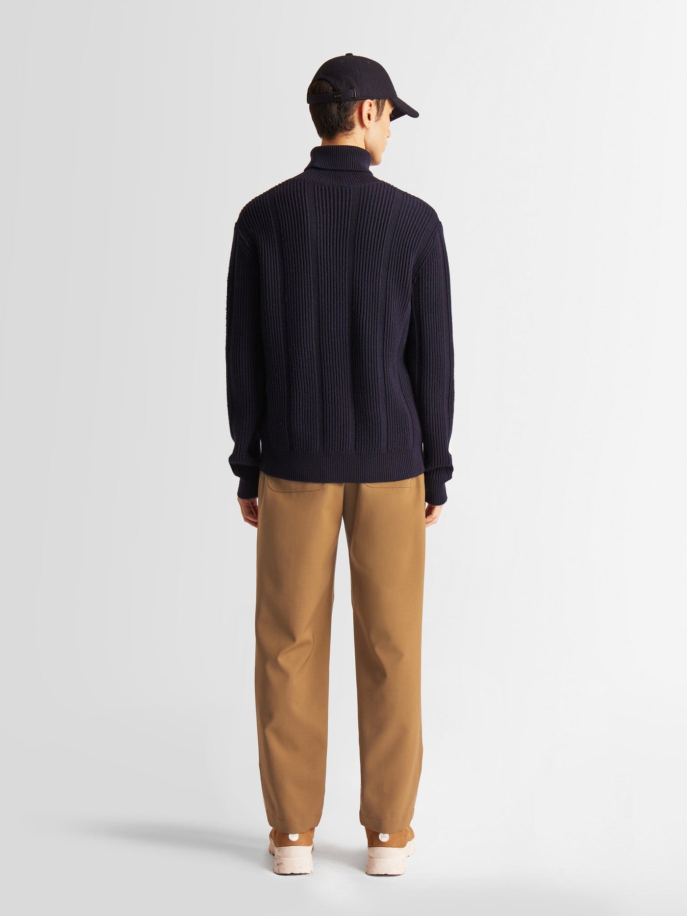 PULL ARISTOTE