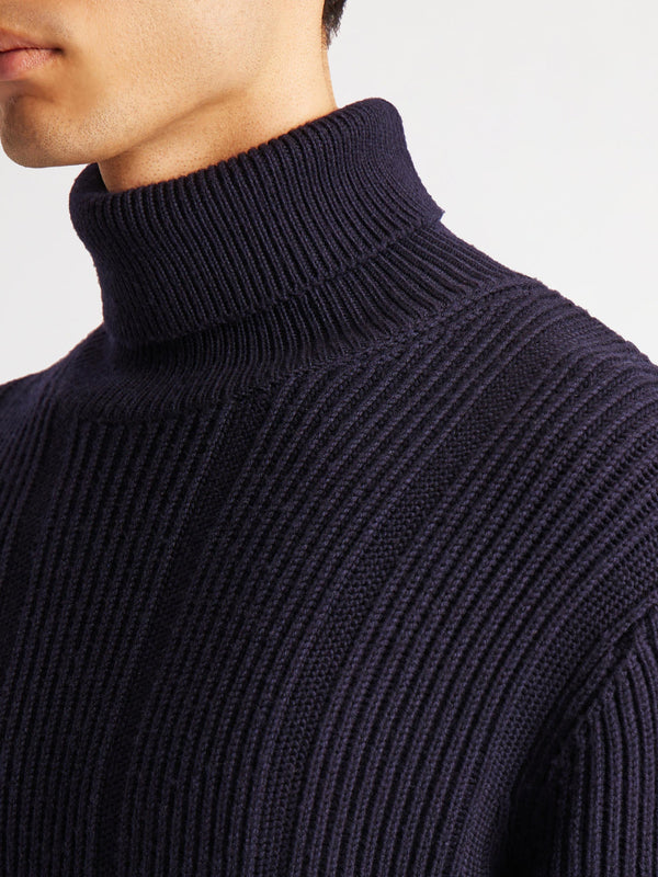 PULL ARISTOTE