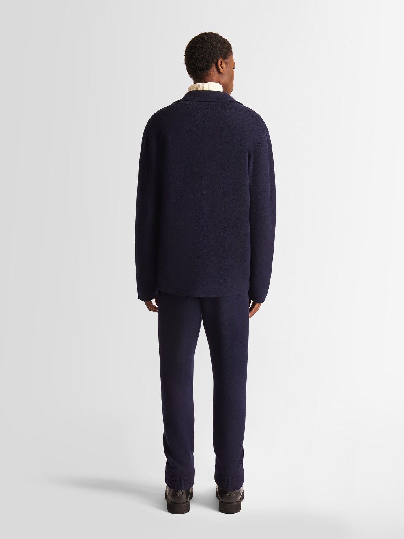 AMBROISE VEST