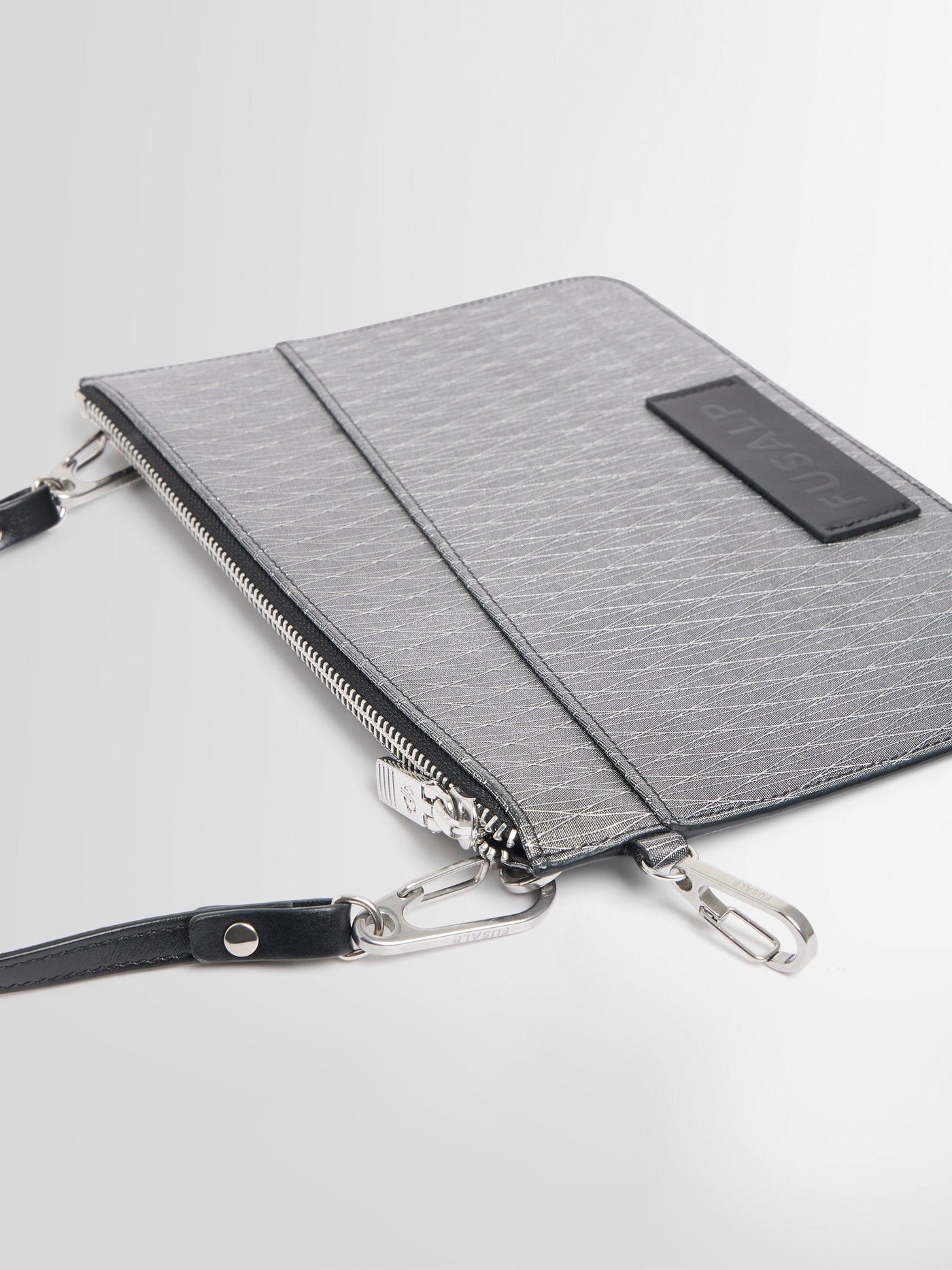 POCHETTE POUCH  L