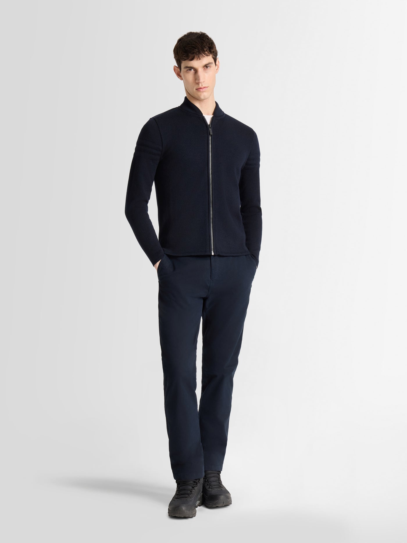 BASTIEN VEST